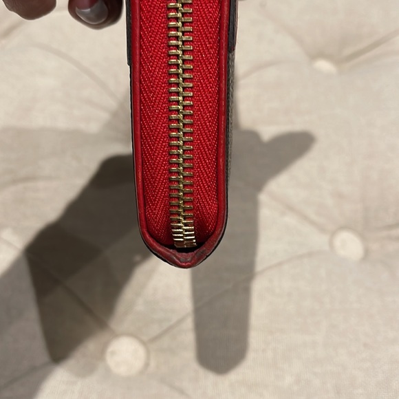 Louis Vuitton Zippy Retiro Wallet - Picture 5 of 17